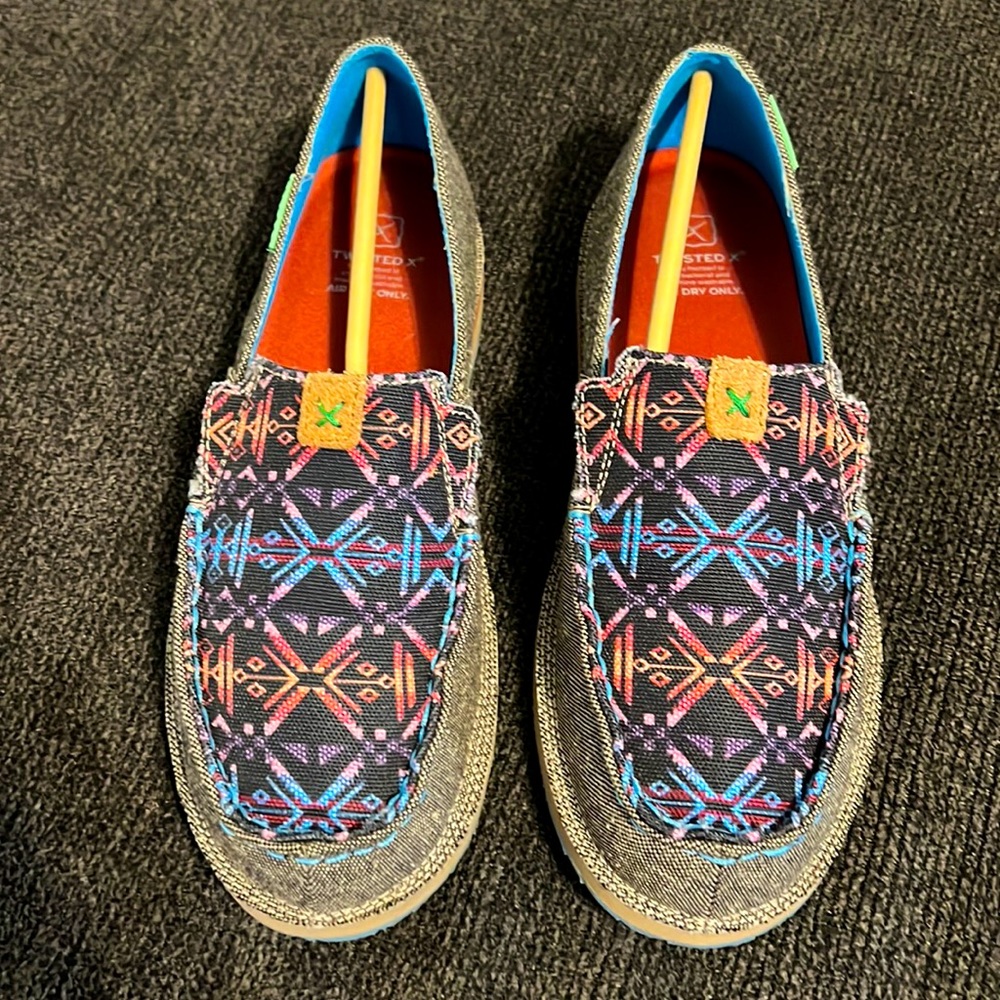 Twisted X slip on loafer- ECO dust/blue Aztec 7.5M